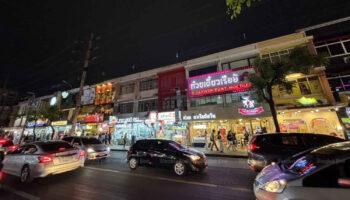 Магнит для гурманов на жизнеобеспечении, поскольку китайцы теряют аппетит