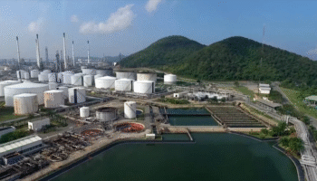 Министр энергетики Таиланда уверяет, что запасов нефти хватит на 60 дней, поскольку напряженность растет в районе Ормузского пролива