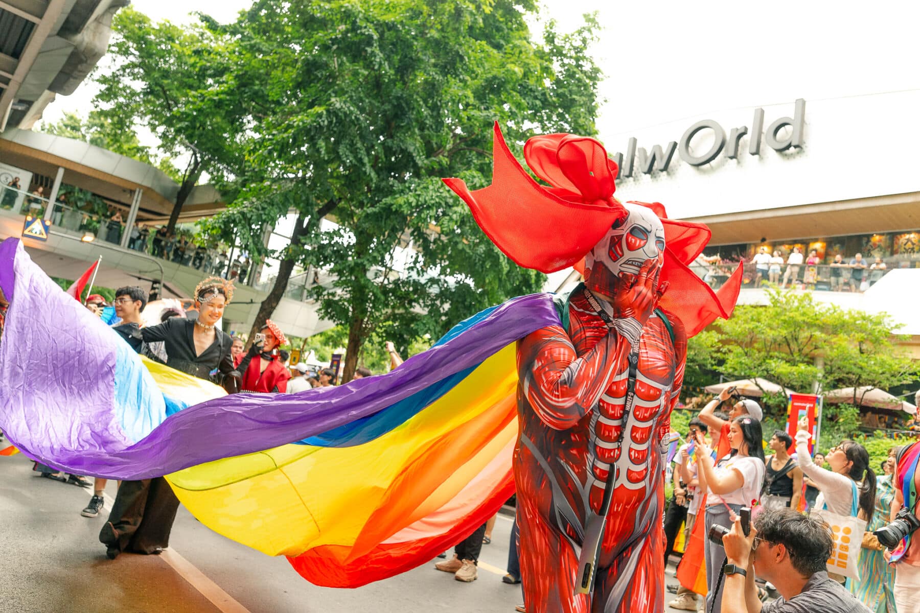 Мировые сообщества объединяются в CentralWorld, чтобы отпраздновать Месяц гордости в 2025 году