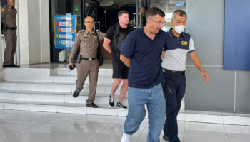 Обвиняемые мошенники, которые нацеливались на австралийцев, отправлены под стражу