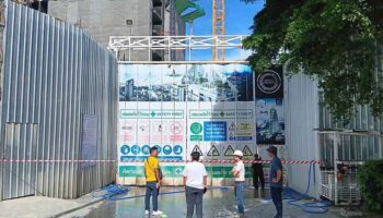 Обрушение крана остановило строительство роскошного кондоминиума в Паттайе, проводятся проверки безопасности