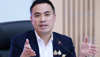 Объединённая тайская нация придерживается коалиции