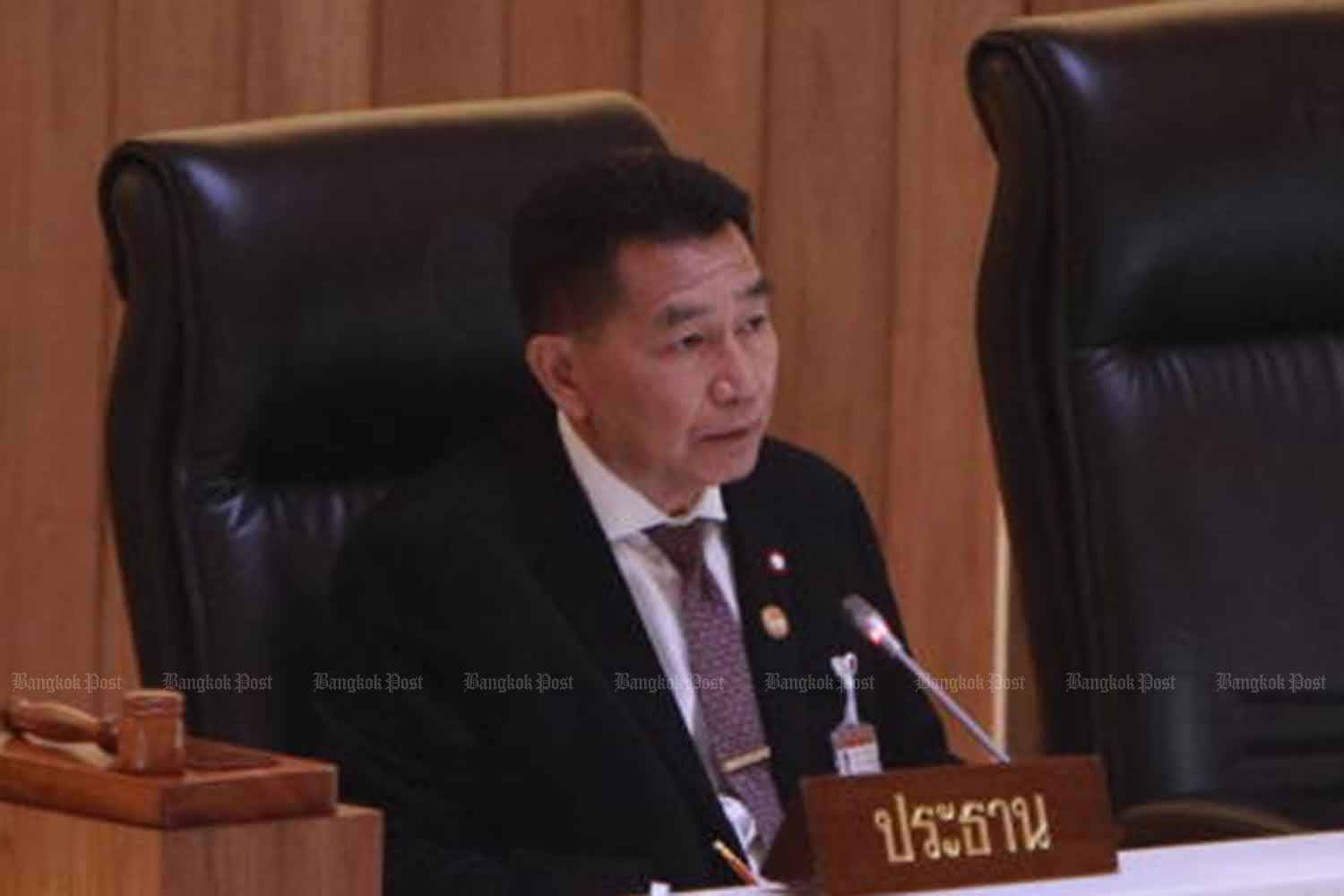 Оппозиция нацелилась на заместителя спикера Палаты представителей из-за бюджетных инструкций