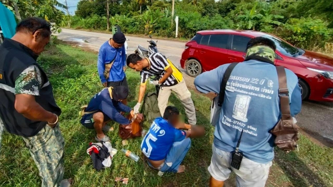 Отчаявшаяся Thai мать умоляет arrested своего сына после того, как он обменял дурианы на Ябу.