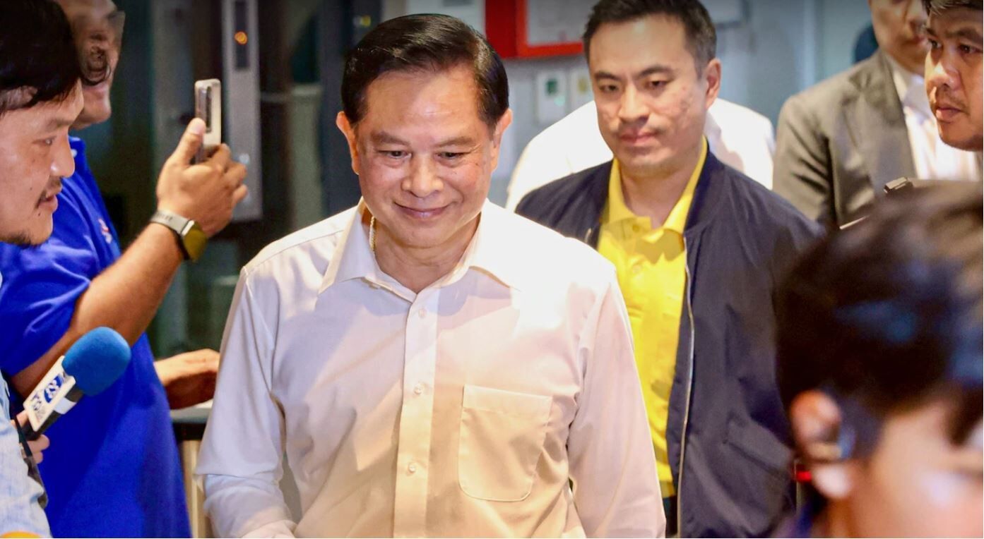 Партия Объединённая Тайская Нация требует отставки премьер-министра