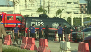 План взрыва в аэропорту Пхукета сорван, так как полиция обезвредила устройство, связанное с признаниями подозреваемых.