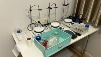 Полиция Бангкока арестовала троих за продажу электронных сигарет с наркотиками