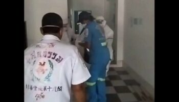 Полиция Пхукета расследует смерть мужчины, найденного с ножом в груди