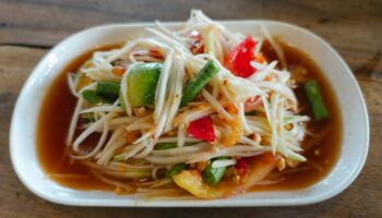 Почему тайская кухня часто бывает такой острой