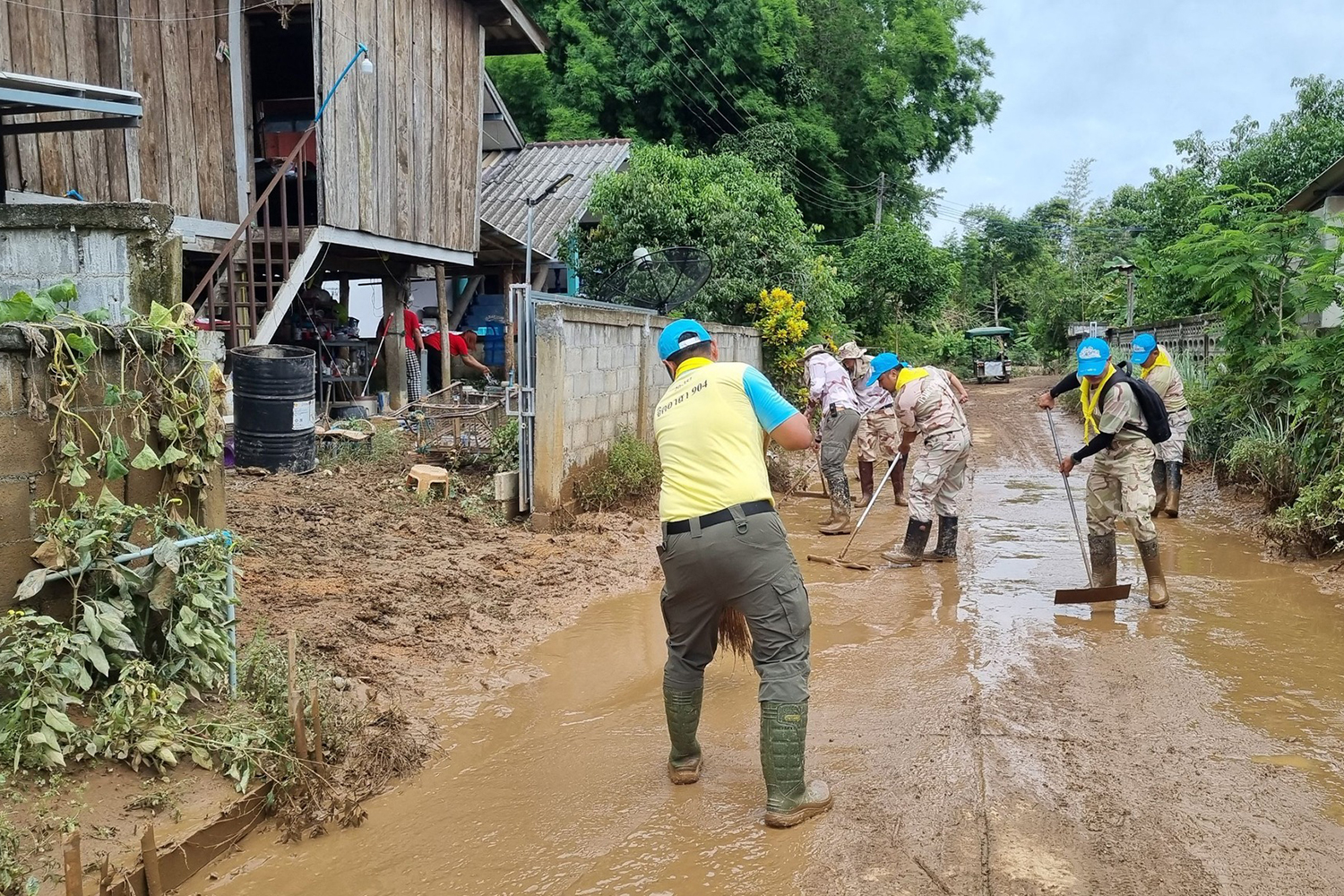 Предупреждение о оползнях иFlood для 17 провинций Таиланда