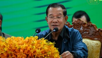 Премьер выбирает прощение