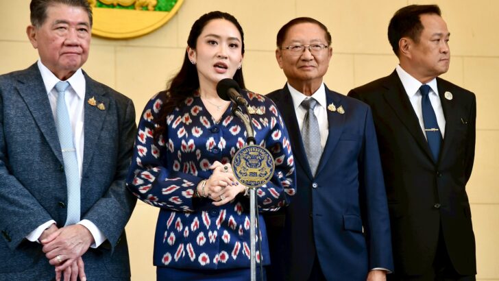 Премьер-министр Таиланда сталкивается с политическим кризисом после утечки аудиозаписи с Хун Сеном