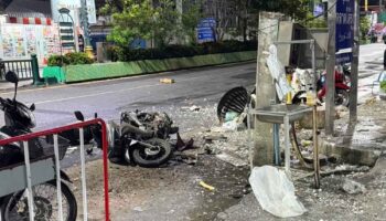 Продолжается охота на двух подозреваемых в организации взрывов в Паттани