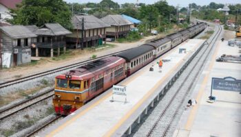 Проект двойной железной дороги Таиланда, который революционизирует транспорт