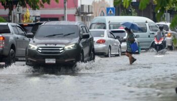 Проливной дождь: Сильные осадки продолжают обрушиваться на Таиланд