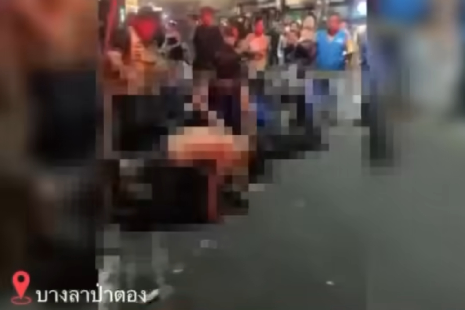 Пьяные туристы избиты после нападения на женщину в баре на Пхукете