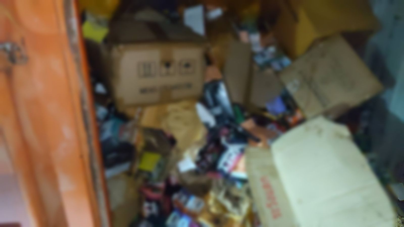 Пятеро преступников украли электронные сигареты и убили охранника в Бангкоке