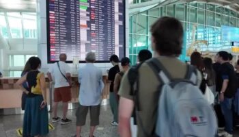 Рейсы на Бали возобновляются после нарушения из-за вулканического извержения