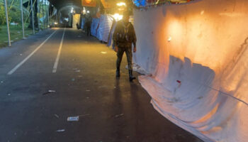 Семь человек пострадали в трех взрывах бомб на ярмарке Красного Креста в Паттани