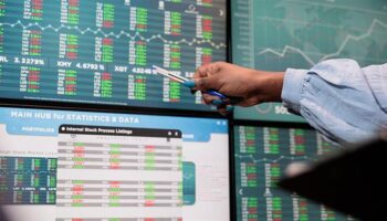 Сингапур рассматривает возможность смягчения правил листинга, чтобы привлечь больше бизнеса