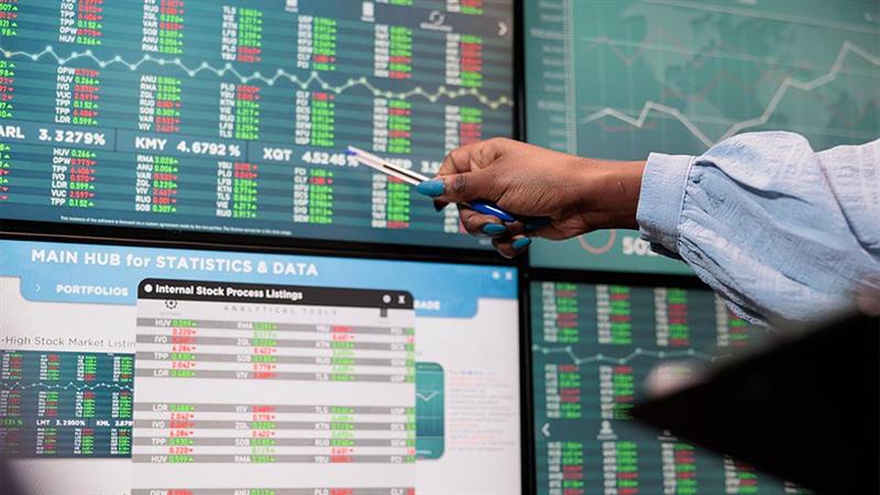 Сингапур рассматривает возможность смягчения правил листинга, чтобы привлечь больше бизнеса