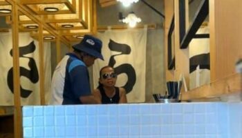 Скандал с раменом на заправке в Бангкоке из-за взимания НДС попал на видео