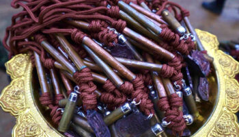 Солдаты на границе получают моральный подъем в тайском стиле