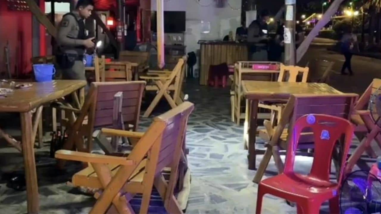 Таец смертельно ранен на караоке-баре после драки за микрофон