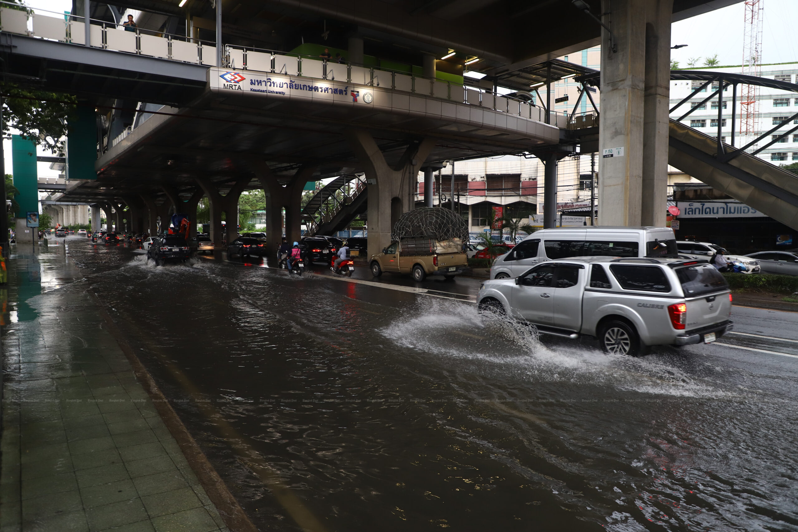 Таиланд готовится к сильному дождю на Востоке, Северо-востоке и Юге