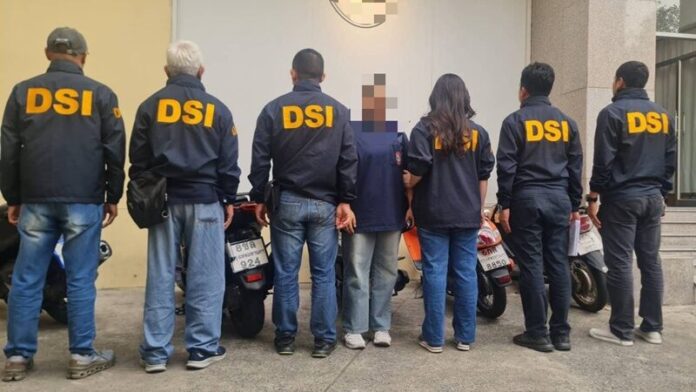 Таиландка, обвиняемая в мошеннической схеме колл-центра на Филиппинах, арестована