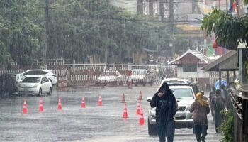 Тайланд координируется с Камбоджей для очистки задержанных грузовых автомобилей на контрольно-пропускном пункте Банк Пак Кад в Чантабури