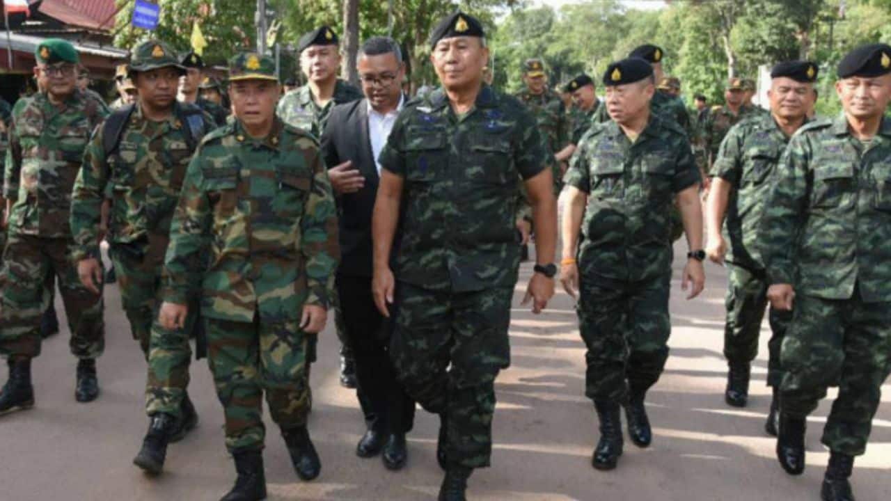 Тайская армия отрицает предстоящее закрытие границы с Камбоджей