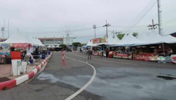 Тройные взрывы бомб на ярмарке в Паттани ранили 7 человек, повреждены киоски