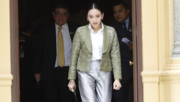 Хун Сен 'мастерский ход' ставит премьер-министра в невыгодное положение