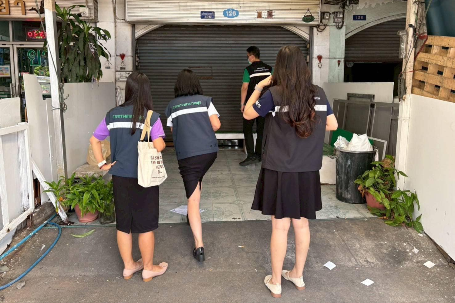 Человек умирает после того, как его отвергли в клинике Бангкока