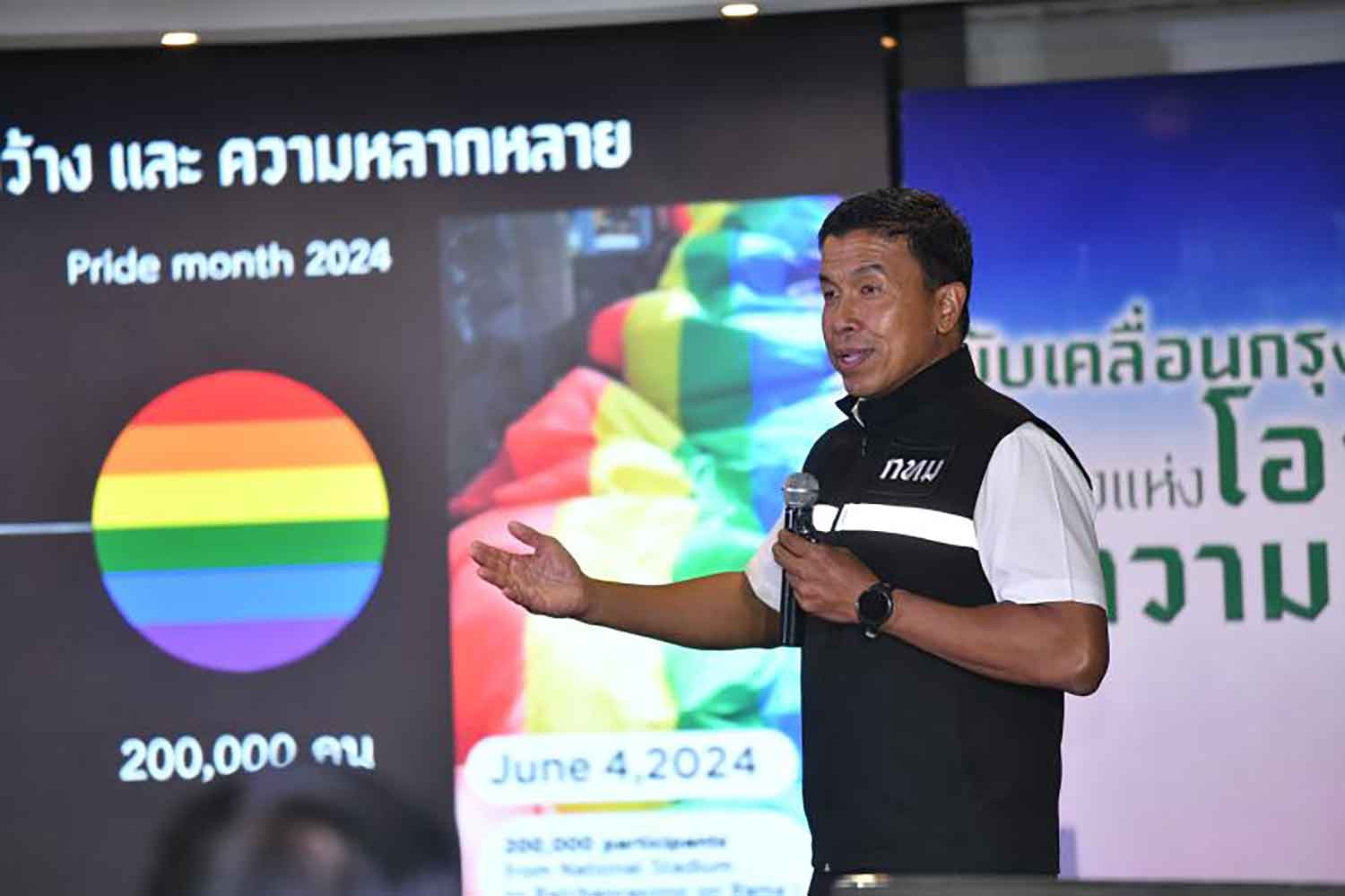 Чэдчарт пользуется широкой поддержкой жителей Бангкока: опрос