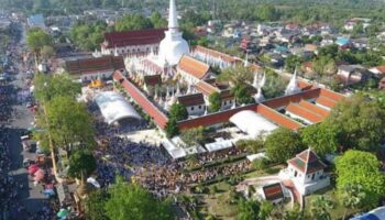 Эксперты Икомос оценят Ват Пхра Махатхат на предмет присвоения ему статуса Всемирного наследия