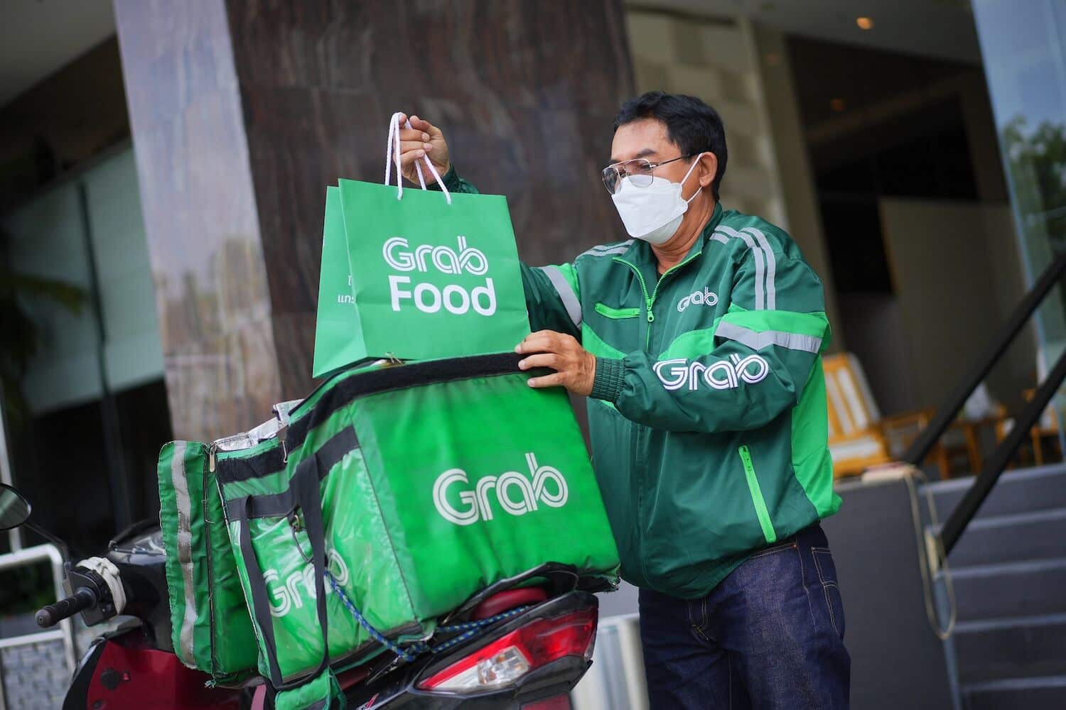Grab Thailand запускает нулевые комиссии и инструменты ИИ для поддержки ресторанов