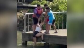 3 тайских мальчика признаны героями за спасение женщины от утопления