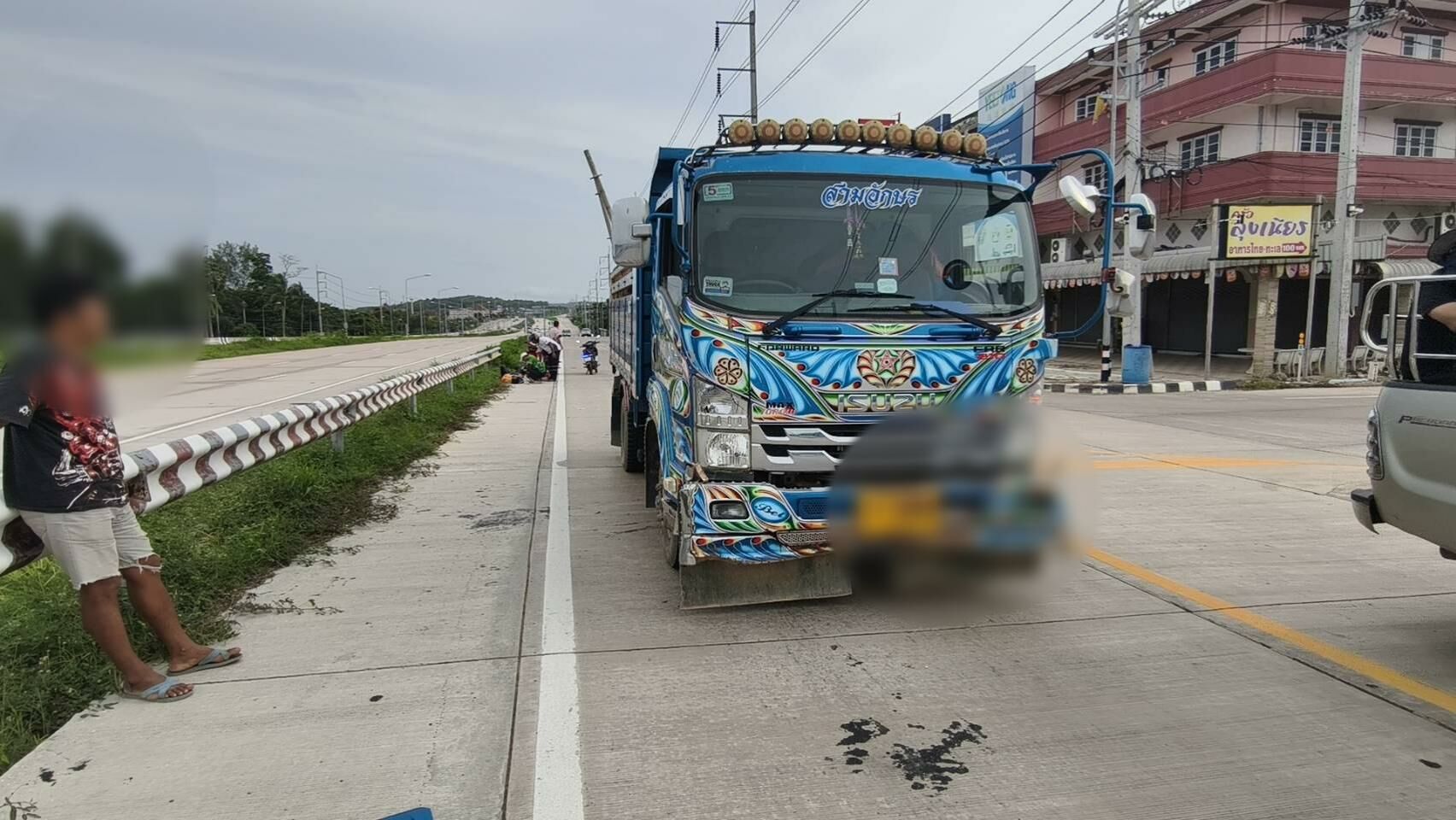 Call of duty: Пешеход на телефоне сбит в массовом ДТП в Паттайе