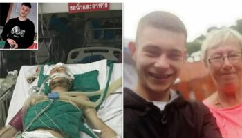 Cwm-back kid: Уэльсец возвращается домой после комы в Таиланде