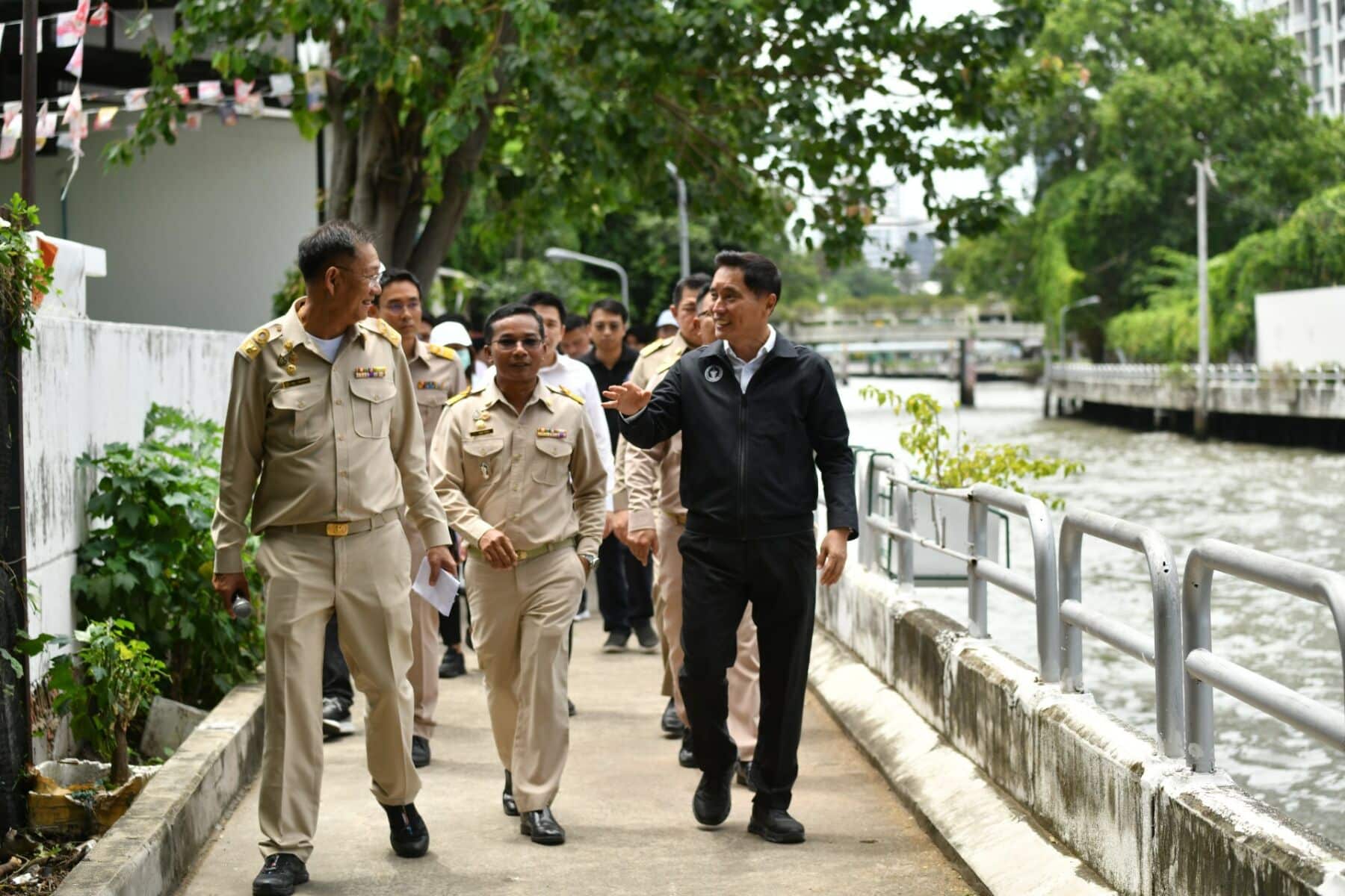 Бангкок unveils 47 км канал walkway для более безопасного commuting