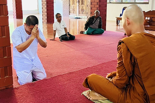 Бесславные экс-монахи в сексуальном скандале под расследованием по делу о хищении средств