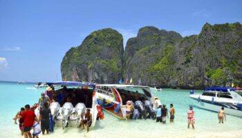 Бум туризма в Пхукете: 223 миллиарда бат от русских и китайских туристов