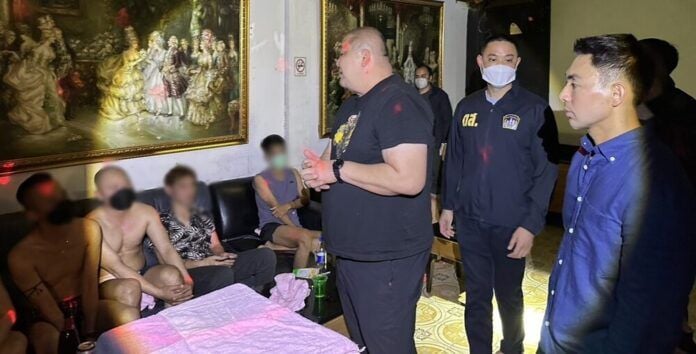 Буст наркотиков в Бангкоке: 27 задержанных в полицейской операции