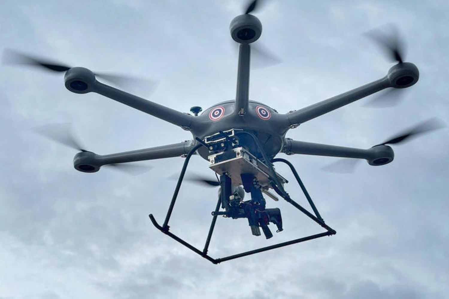 Военно-воздушные силы отслеживают подозрительные дроны в Убон Ратчатхани