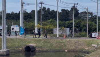 Восемь других тел найдены после смертельного удара по автозаправочной станции