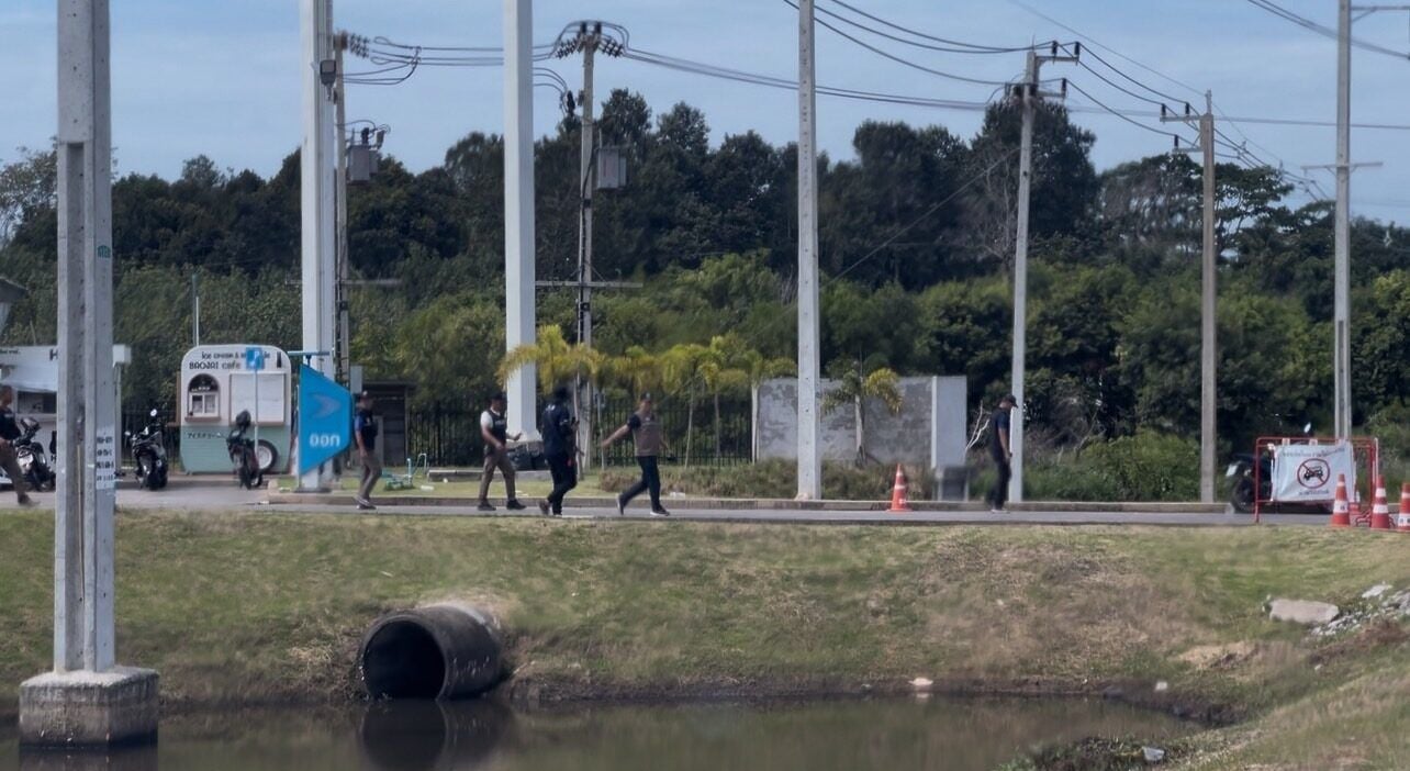 Восемь других тел найдены после смертельного удара по автозаправочной станции