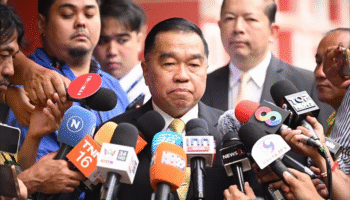 Генерал Наттапол отвечает на критику на фоне напряженности на границе, призывает к пониманию для 7 пострадавших провинций.