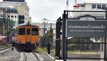 Железнодорожные услуги в Бан Клхонг Луэк приостановлены на фоне пограничной напряженности